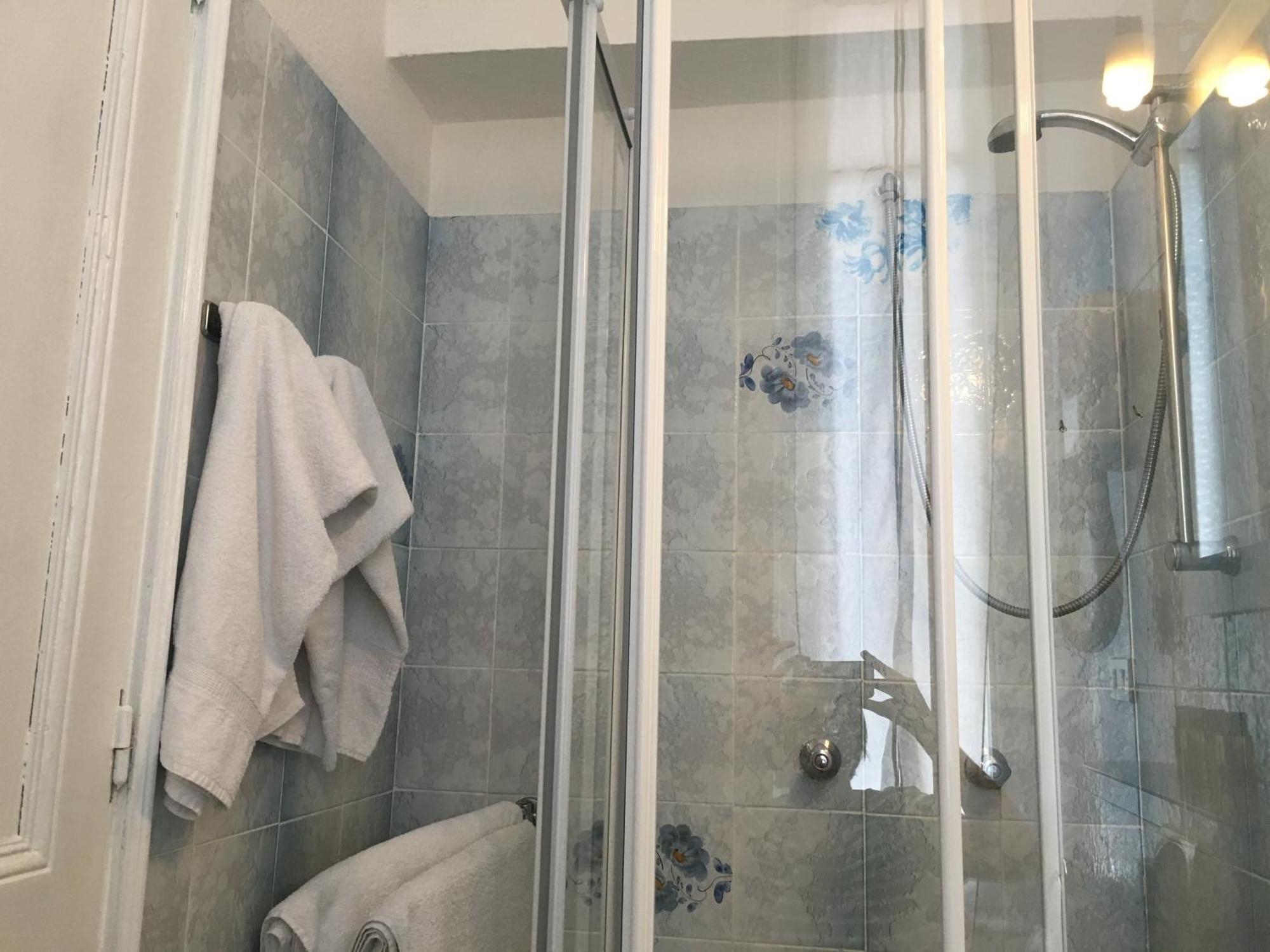 Hotel Liberty Sanremo Ruang foto