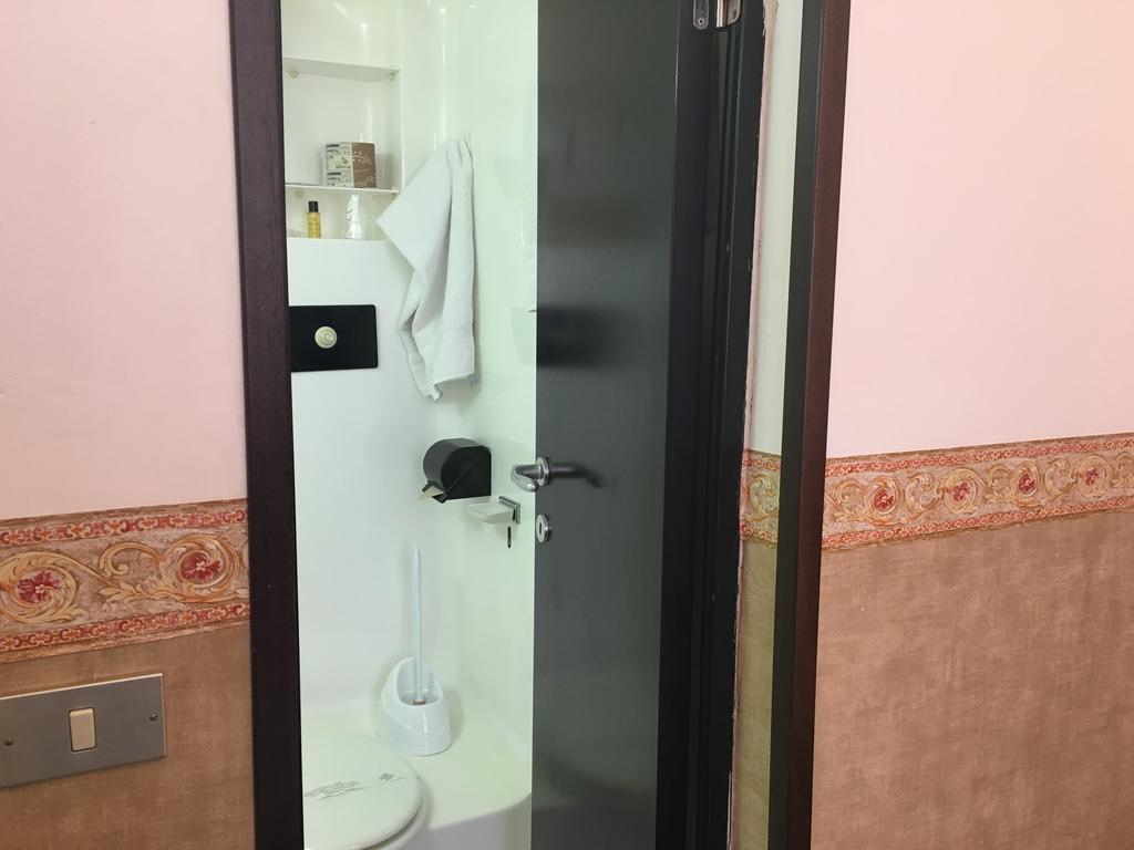 Hotel Liberty Sanremo Bagian luar foto