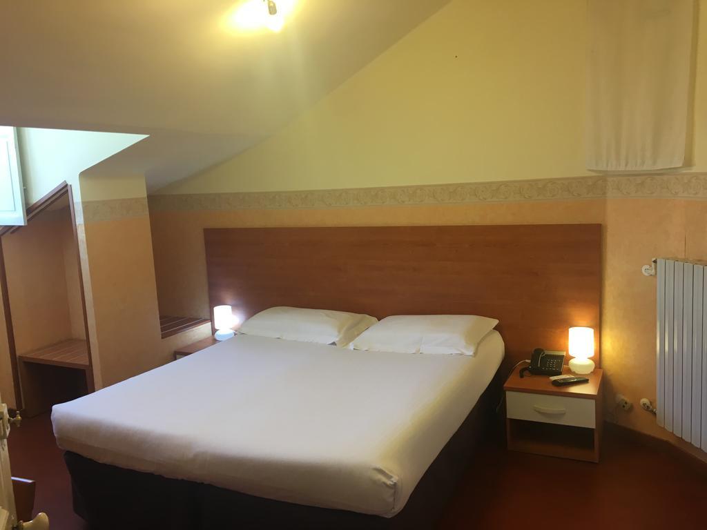 Hotel Liberty Sanremo Bagian luar foto