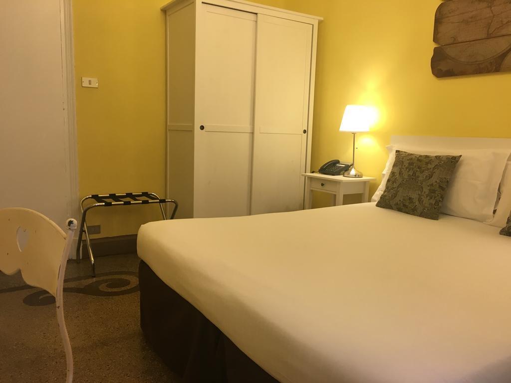 Hotel Liberty Sanremo Bagian luar foto