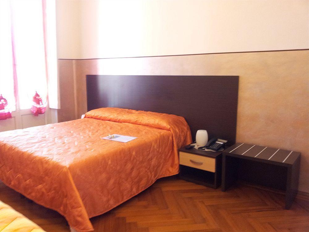 Hotel Liberty Sanremo Bagian luar foto
