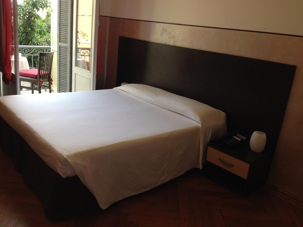 Hotel Liberty Sanremo Ruang foto