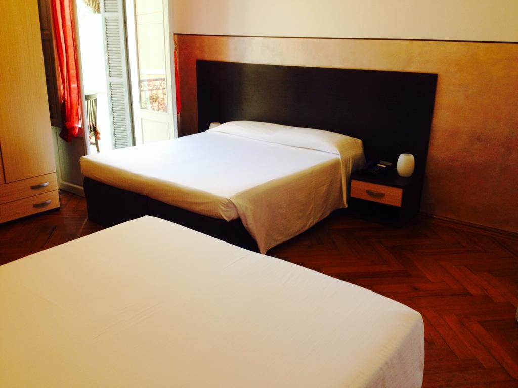 Hotel Liberty Sanremo Ruang foto