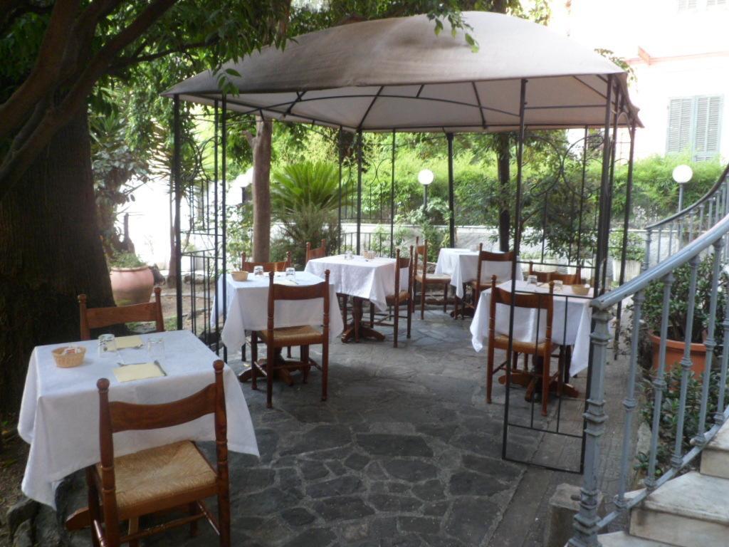 Hotel Liberty Sanremo Bagian luar foto